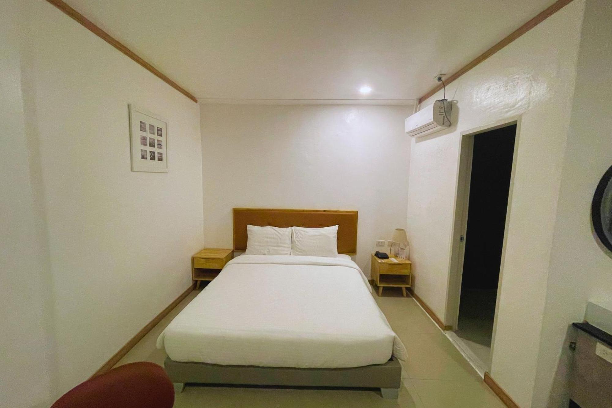 Hotel Halo Angeles City חדר תמונה
