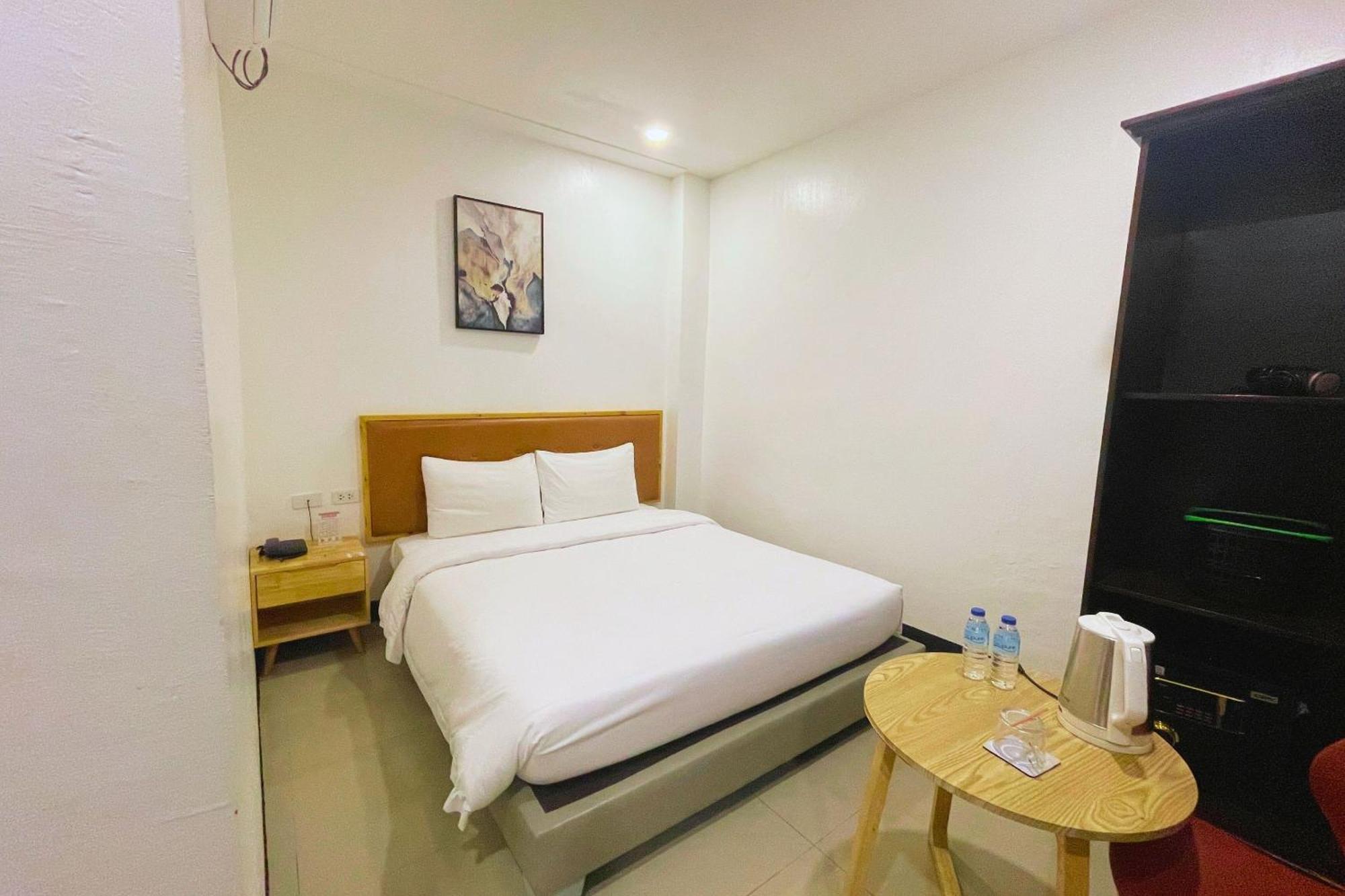 Hotel Halo Angeles City חדר תמונה